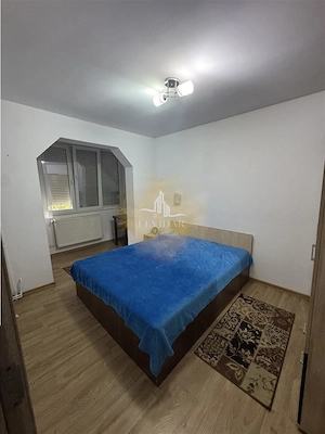 Apartament 3 camere - Zona Dacia - Etaj 2 - Centrala proprie - imagine 2