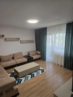 Proprietar,in apropiere Medicina,închiriez apartament cu 3 camere, decomandat, Lidl langa 