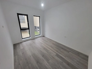 Nou. La Asfalt. Langa Penny. Pret excelent - imagine 4