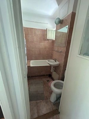 Inchiriez apartament 2 + living camere situat in Cluj, Floresti, Avram iancu 410 ( zona bmw) - imagine 4