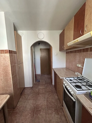 Inchiriez apartament 2 + living camere situat in Cluj, Floresti, Avram iancu 410 ( zona bmw) - imagine 5