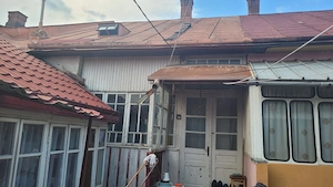 Casa de vanzare, cu gradina, zona semicentrala, negociabil - imagine 5