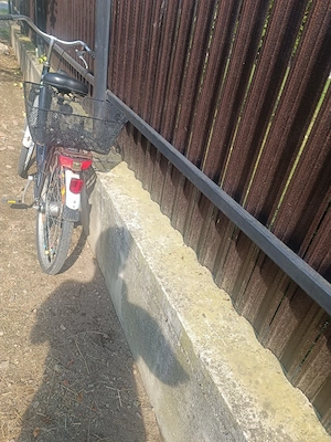 Bicicletă de oraș damă cu coș cumpărături stare bună de funcționare 