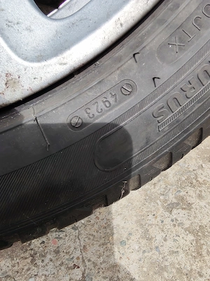 Jante BMW 17 cu cauciucuri 225/50/17 - imagine 3