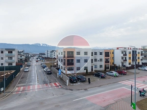 Apartament cu terasa generoasa si loc de parcare -Centru Ghimbav - imagine 19