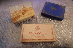 Lot Produse vechi Pachete pline - Cutii de colectie  de vitrina - Moscova  Bulgaria  WAWEL Originale