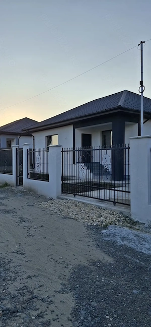 Proprietar,Vand Casa in Lumina - imagine 2