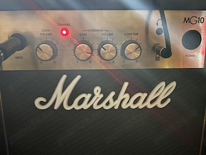 Amplificator Marshall MG10G(încă are garanție un an)