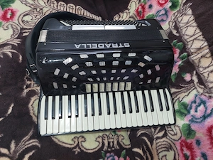 Vând acordeon italian stradella  - imagine 9