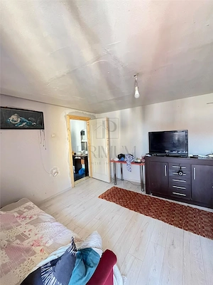 Dambovita - 2 Camere - Etaj intermediar - Bloc izolat - imagine 2