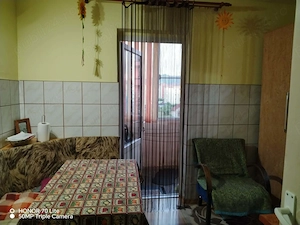 Apartament foarte bun de vânzare. Nu vei regreta că l-ai cumpărat. Te simți bine în el. Succes !  - imagine 2