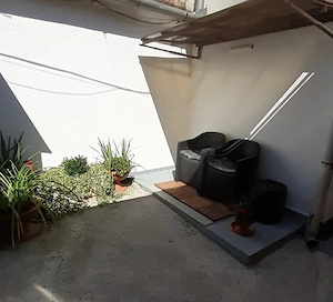 Proprietar: inchiriez pe termen lung apartament la casa in centrul Sibiului  - imagine 7
