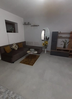Proprietar: inchiriez pe termen lung apartament la casa in centrul Sibiului  - imagine 8