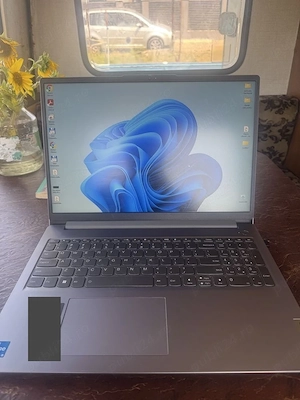 Lenovo IdeaPad Slim 3 16 i5-12450H 16GB DDR5 SSD 512GB Win11