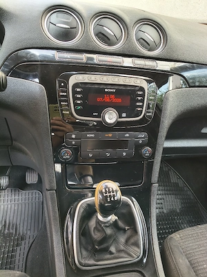 Ford Galaxy  - imagine 5