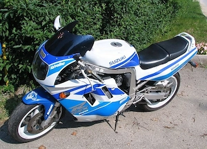 PIESE suzuki gsxr 750 / ulei / lichid - imagine 8