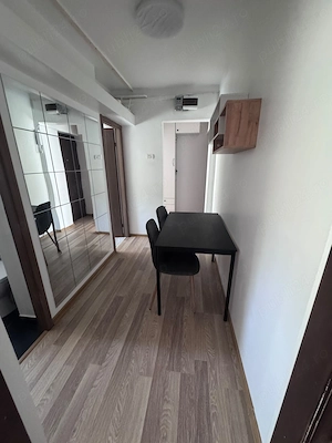 Proprietar- Apartament cu 3 camere  aproape de sensul Resitei   complet mobilat și utilat - imagine 4