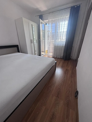 Proprietar- Apartament cu 3 camere  aproape de sensul Resitei   complet mobilat și utilat - imagine 2