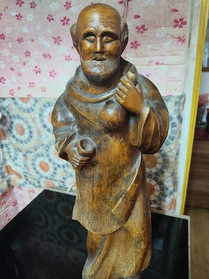 vând statueta 