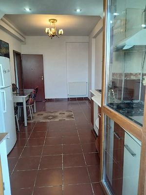 Vand Apartament 2 camere  - imagine 6
