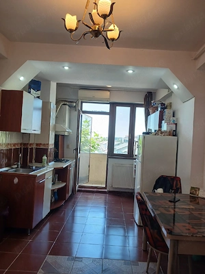 Vand Apartament 2 camere  - imagine 9