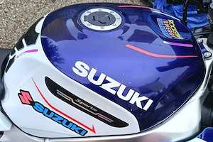 REZERVOR / suzuki / gsxr / 600 / 750 / SRAD