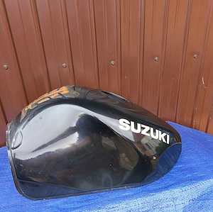 REZERVOR suzuki / gsxr 600 / 750 / SRAD