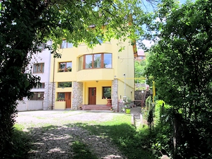 Inchiriez apartament 2 camere in vila cu loc de parcare  - imagine 9