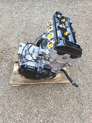 MOTOR suzuki gsxr 600 SRAD