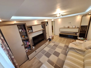 Apartament 3 camere, etaj 2,la Piata Mare - imagine 5