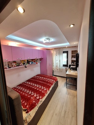 Apartament 3 camere, etaj 2,la Piata Mare - imagine 10