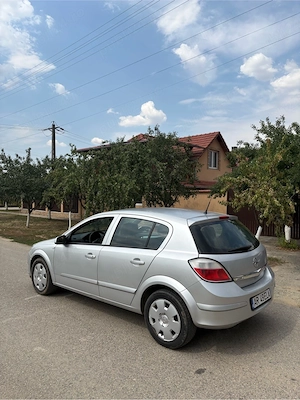 Opel Astra H - imagine 2