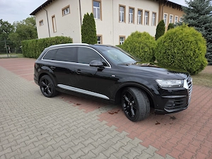 Vand Audi Q7 3.0D 2017 in stare Foarte Bună !7 locuri