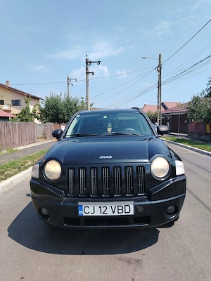 Vând Jeep Compass
