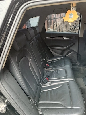  Vând Audi Q5 quattro an 2012 km 240000, unic proprietar în stare bună de funcționare. - imagine 3