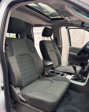 NISSAN NAVARA . Clima , Navi , Trapa , Euro 5 , Lada 150x145 cm , RAR+ITP . Garantie 12 luni , Buy-B - imagine 12