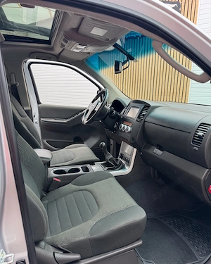 NISSAN NAVARA . Clima , Navi , Trapa , Euro 5 , Lada 150x145 cm , RAR+ITP . Garantie 12 luni , Buy-B - imagine 14