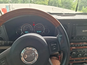Jeep Commander