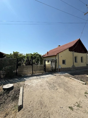 vind casa in cherestur  - imagine 2
