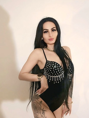 Alesya       noua în oraș 