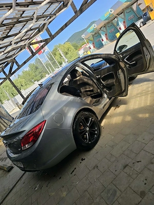 vînd Opel isignia 2.0 an 2010 163cp mici defecte pret negociabil fac si schimb  - imagine 4