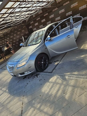 vînd Opel isignia 2.0 an 2010 163cp mici defecte pret negociabil fac si schimb  - imagine 3