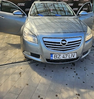 vînd Opel isignia 2.0 an 2010 163cp mici defecte pret negociabil fac si schimb  - imagine 2