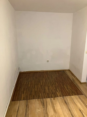 Apartament 3 camere , zona Vitan