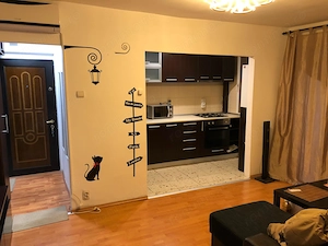 Vând în rate sau schimb cu casă în apropiere de București apartament cu 4 camere în sector 5 - imagine 3