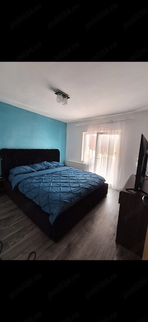 Vând apartament zona centrală vis a vis de Spitalul Mare! - imagine 4