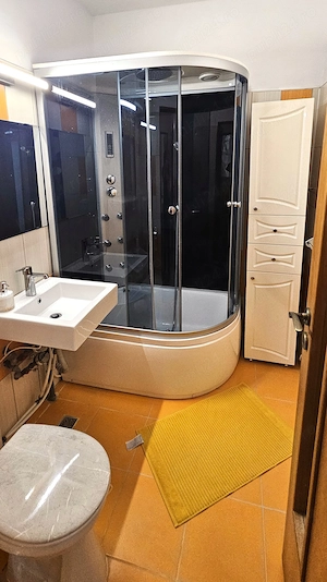 Persoana privata, inchiriez apartament de 3 camere Calea Grivitei - imagine 4