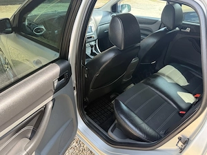 Ford Focus Break 1.6 TDCi 109 CP Keyless 2008 - imagine 8