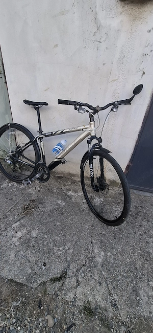 bicicleta aluminiu, frâne disc hidraulice 