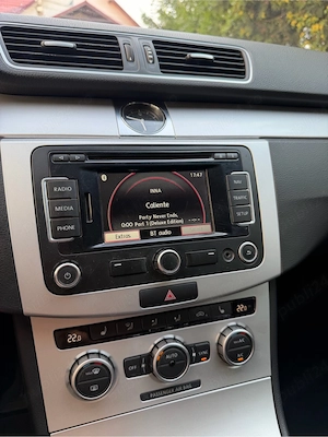 Volkswagen Passat B7 2.0 TDI Automat Comfortline 2012 - imagine 5